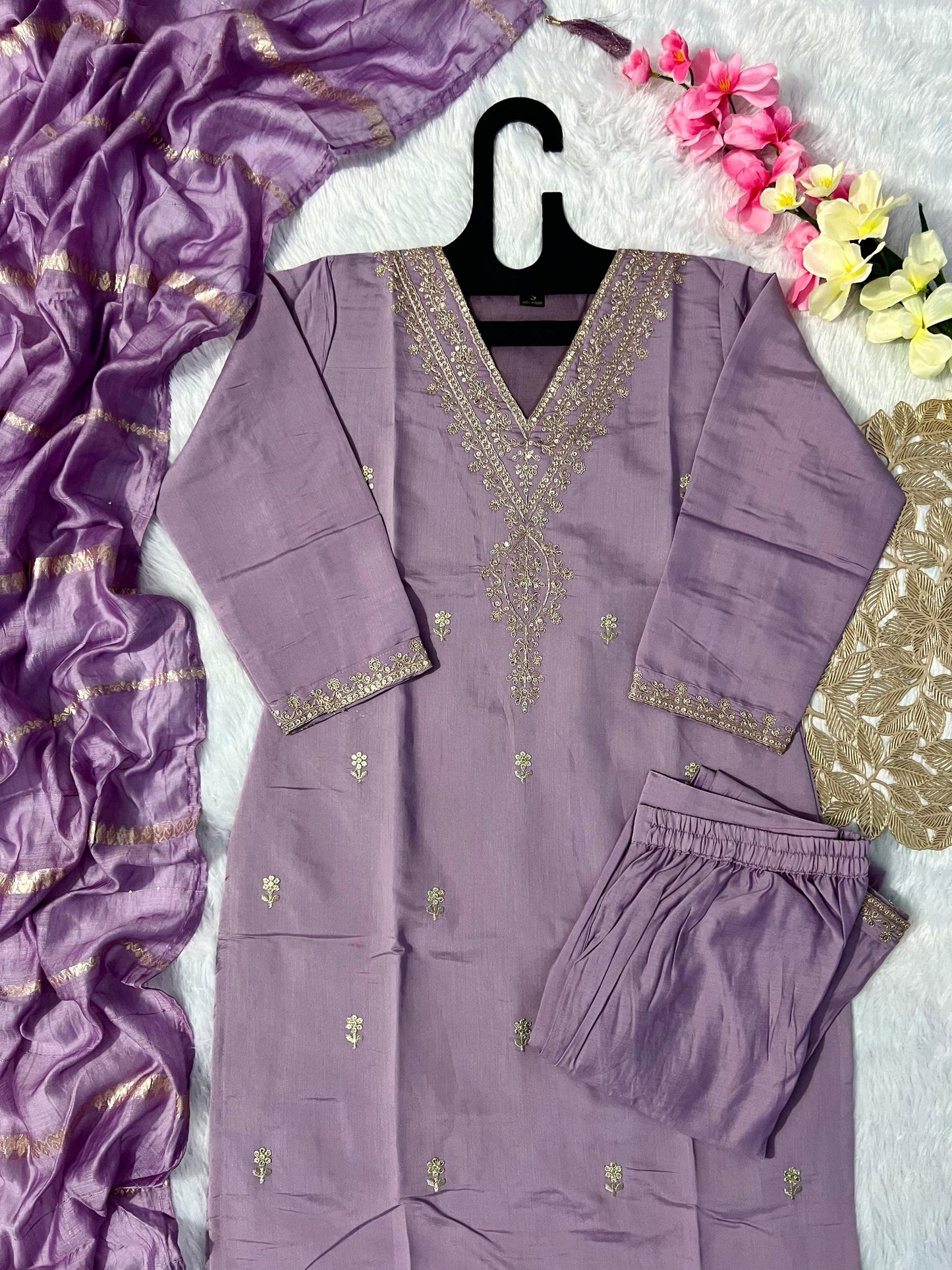 Lavender Roman Silk Designer Kurti Pant Dupatta Set – 3 Piece Ethnic Wear