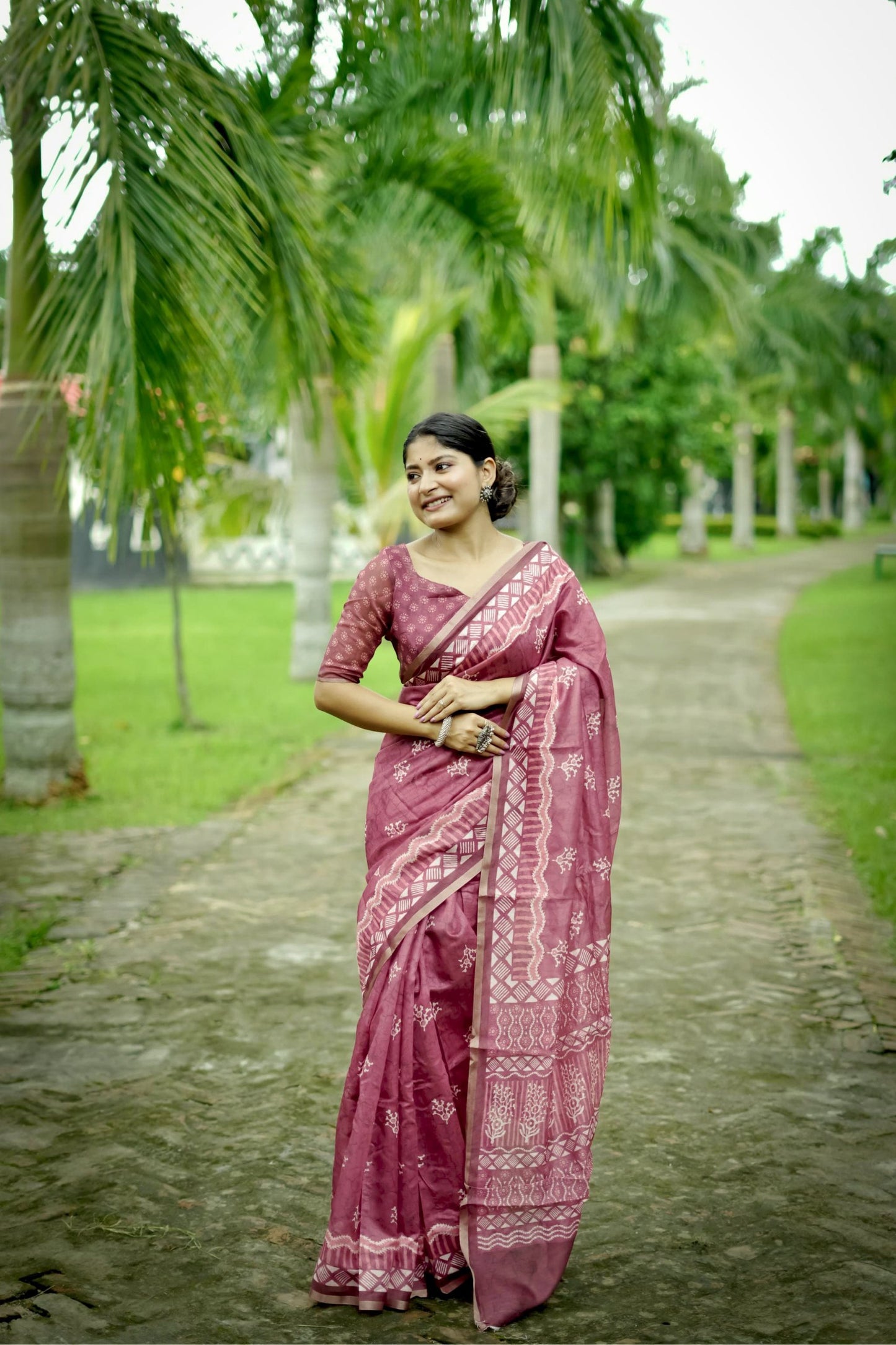 Dhanwari Cotton Saree with Traditional Digital Block Print & Zari Border – Contrast Blouse Piece