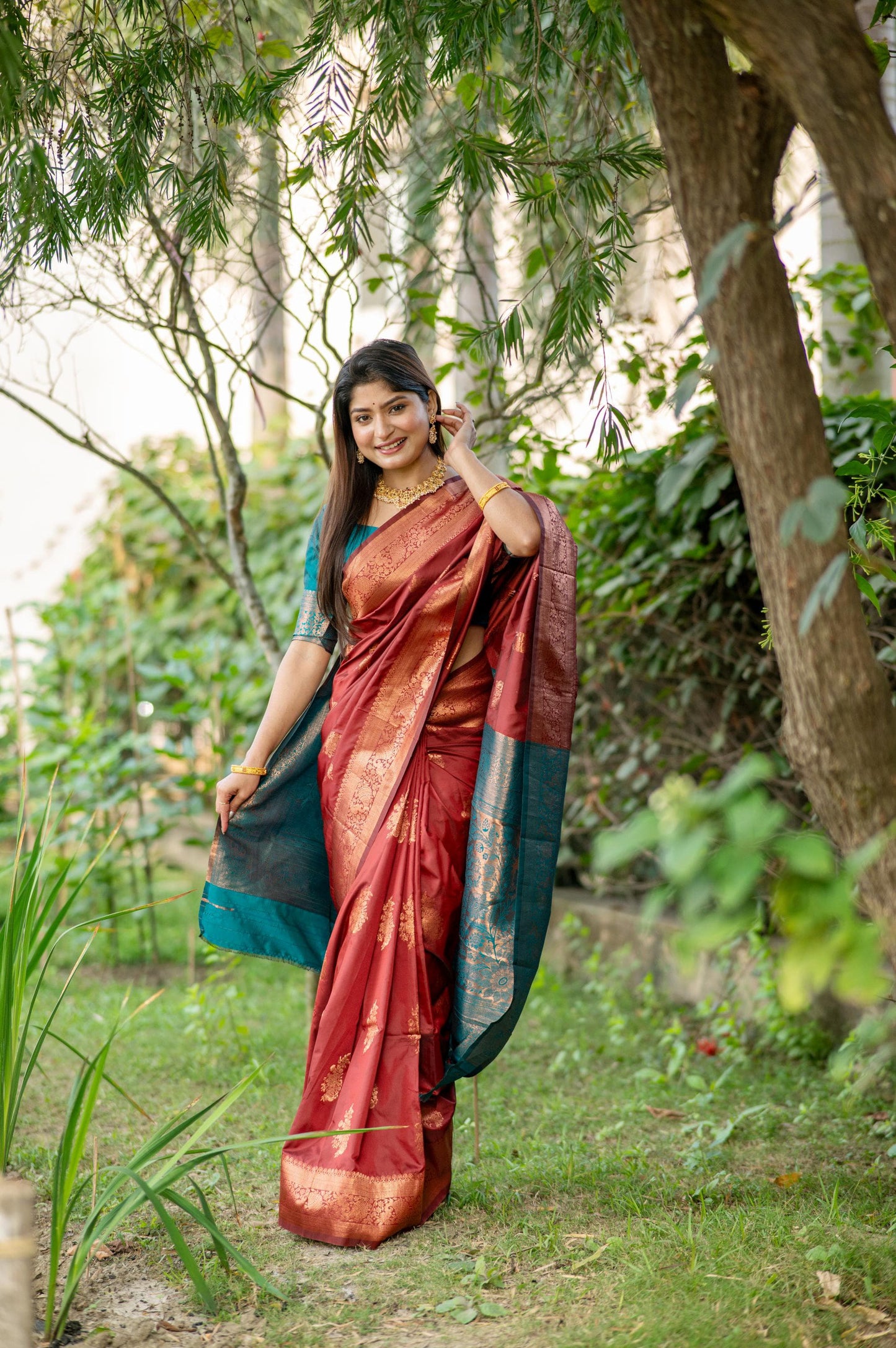 Premium Soft Banarasi Katan Silk Saree | All-Over Zari Weaving | Contrast Blouse