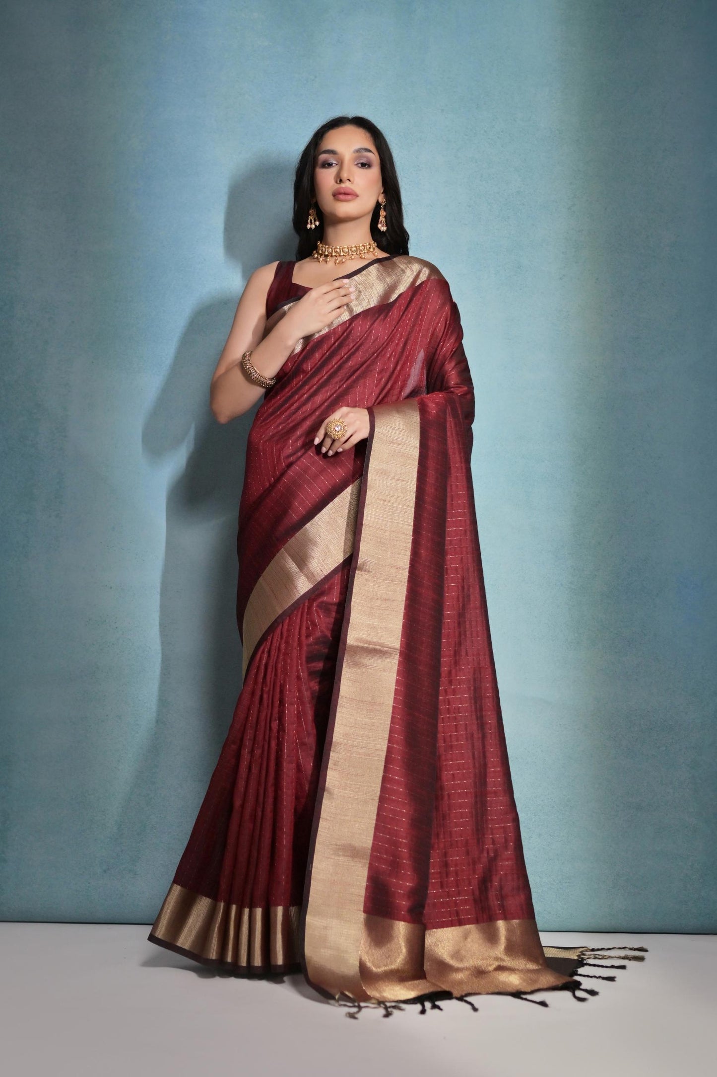 Raw Silk Dot | Premium Banarasi Raw Silk Saree with Zari Detail