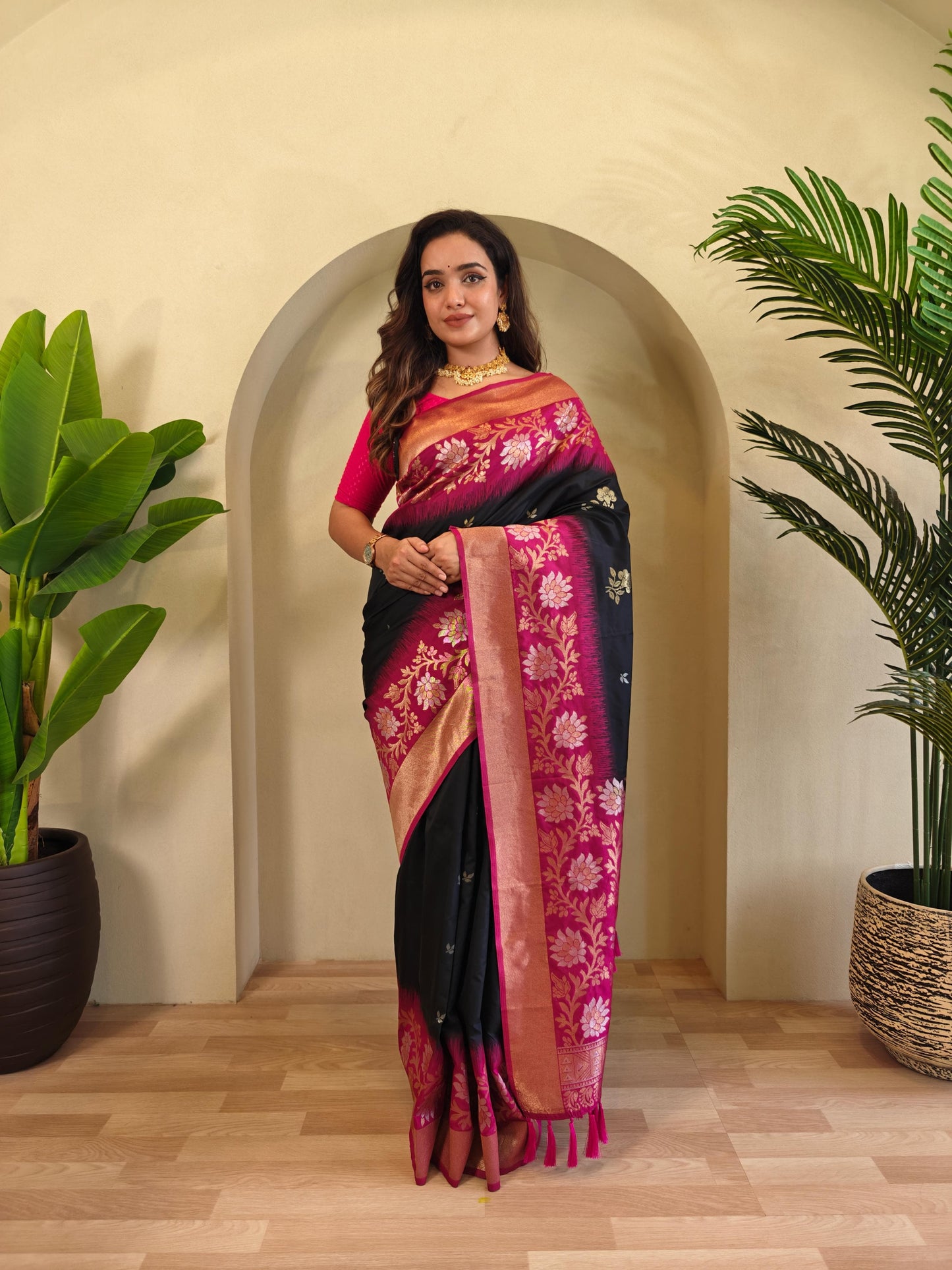 Fulpati - Dual-Tone Silk Saree with Designer Border & Contrast Pallu