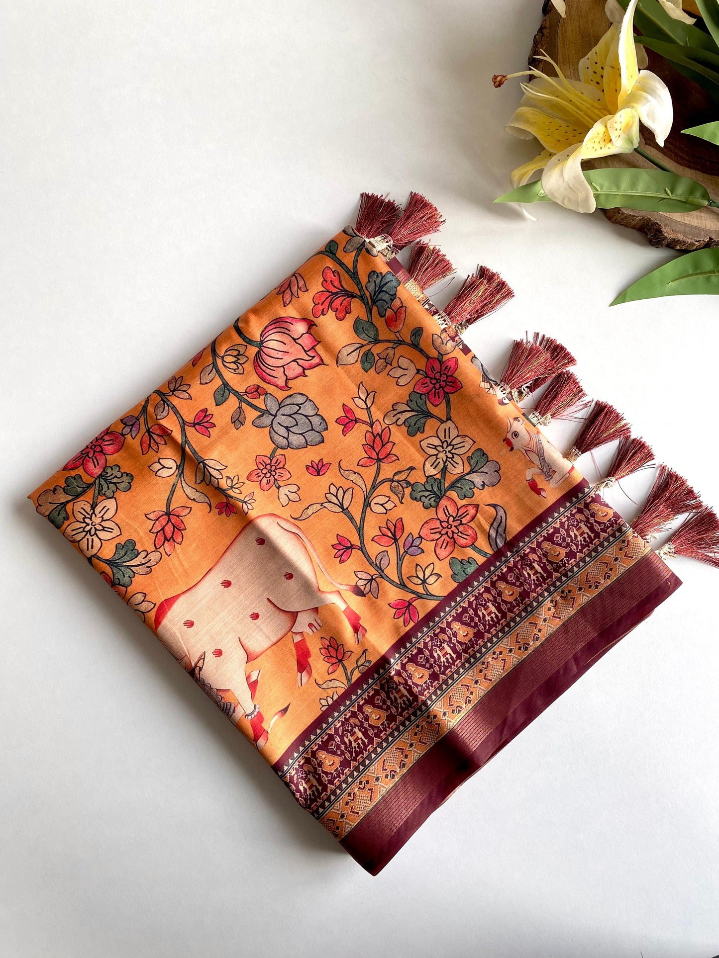 Dola Viscose Saree with Digital Print & Zari Patta Border