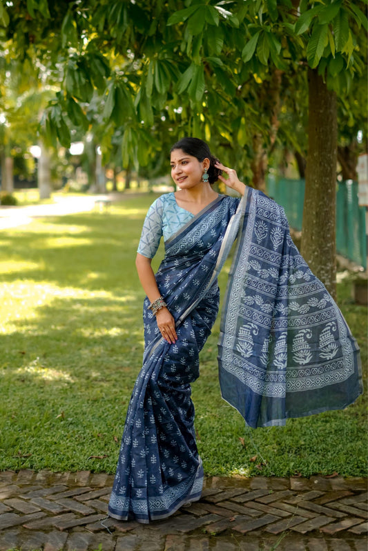 Dhanwari Cotton Saree with Traditional Digital Block Print & Zari Border – Contrast Blouse Piece