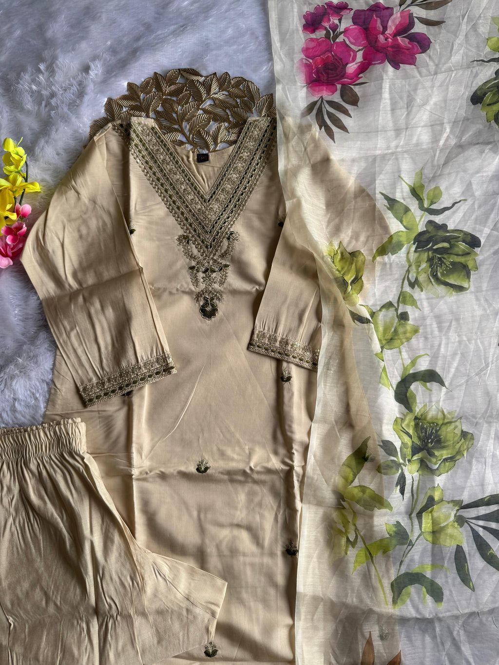 Roman Silk Embroidered Kurta Pant Dupatta Set with Chanderi Silk Dupatta for Women