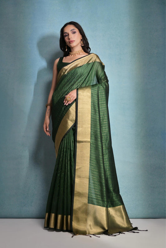 Raw Silk Dot | Premium Banarasi Raw Silk Saree with Zari Detail