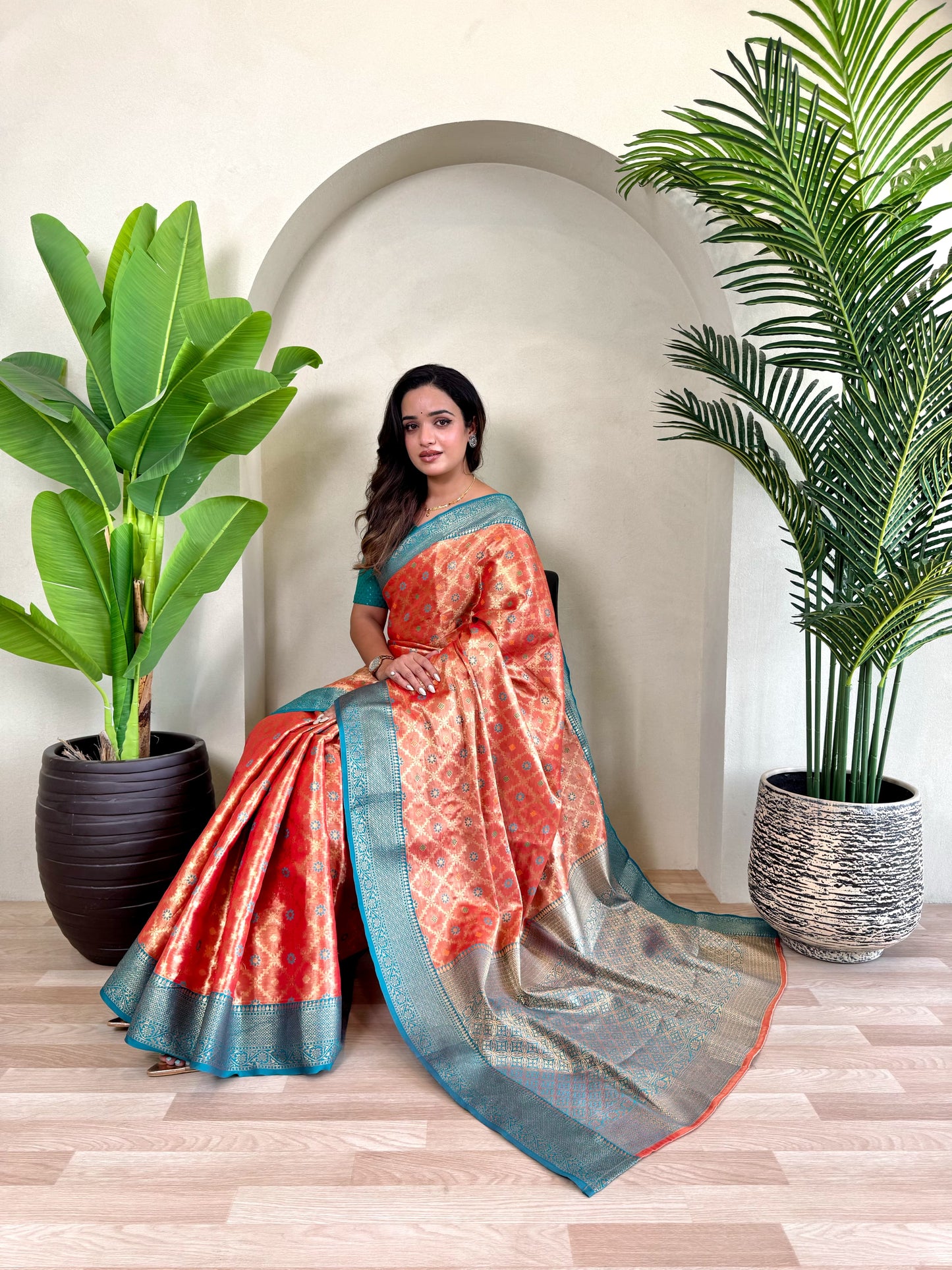 Shreya - Exquisite Pure Tissue Silk Saree with Intricate Zari Weaving